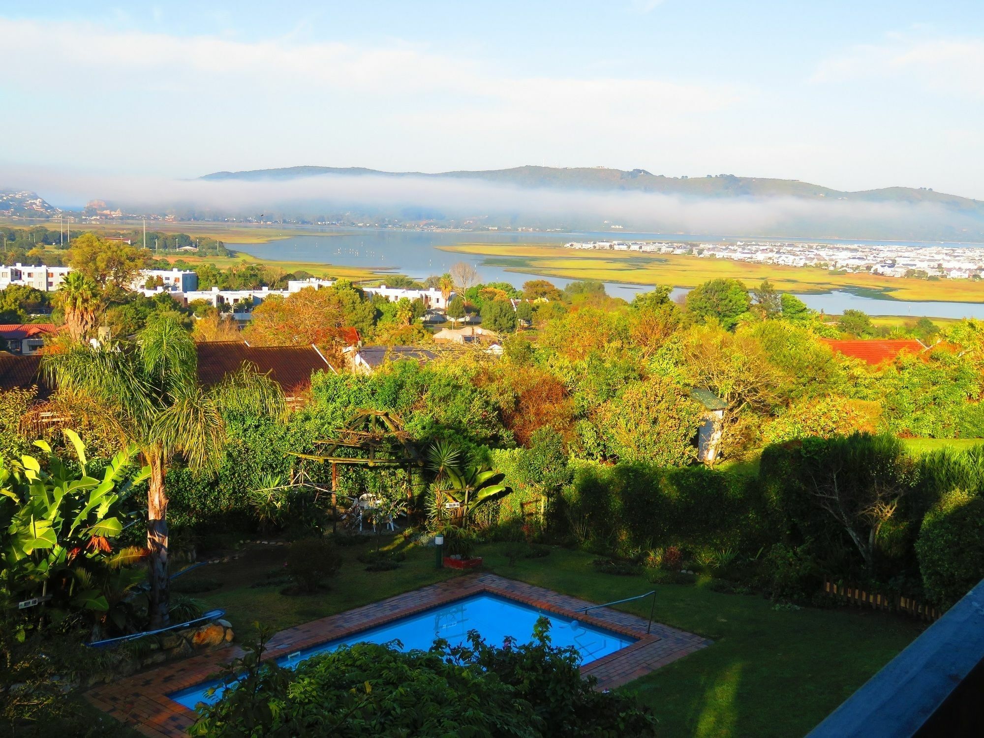 Footprints Of Knysna Apartment ภายนอก รูปภาพ